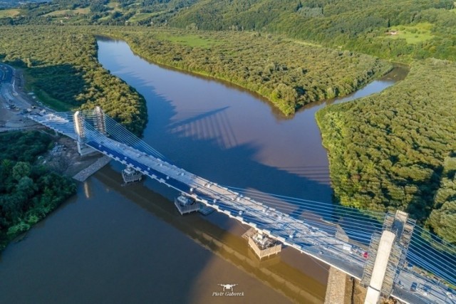 Umowa na budowę mostu w Kurowie została podpisana w czerwcu 2019 roku
