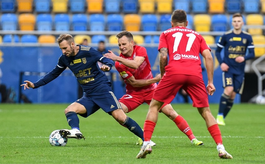 Fortuna 1. Liga. Arka Gdynia uległa Skrze Częstochowa. Irytacja wśród kibiców rośnie [20.09.2021] 