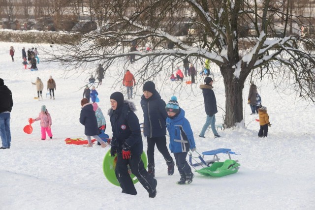 Bon Turystyczny można wykorzystać także podczas weekendowych wyjazdów na narty.