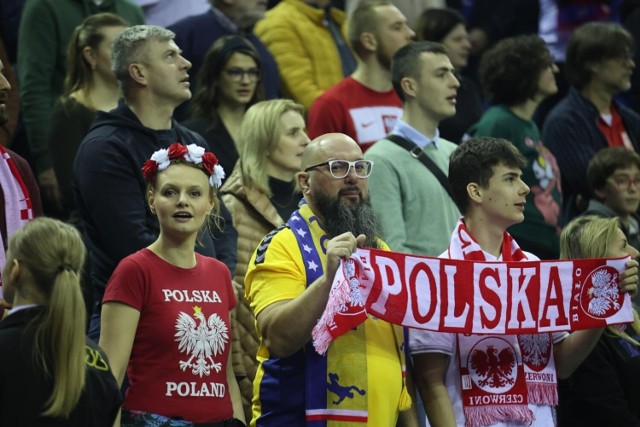 Kibice w hali w Krakowie podczas meczów Polaków na mistrzostwach świata w styczniu 2023 roku