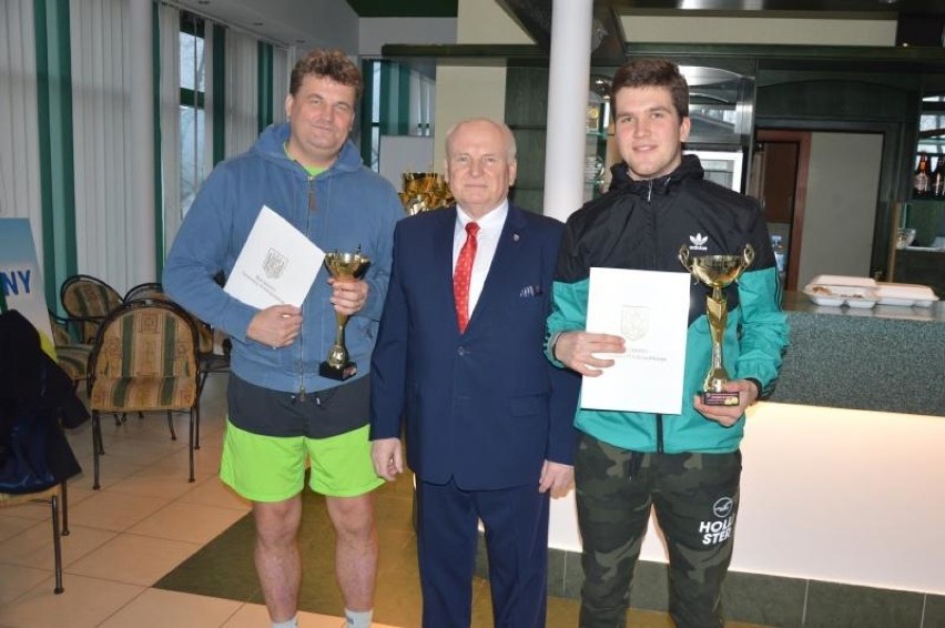 Grodzisk: turniej tenisowy na kortach "Rodan-Groklin" w dniu rocznicy wyzwolenia miasta, pod patronatem Burmistrza
