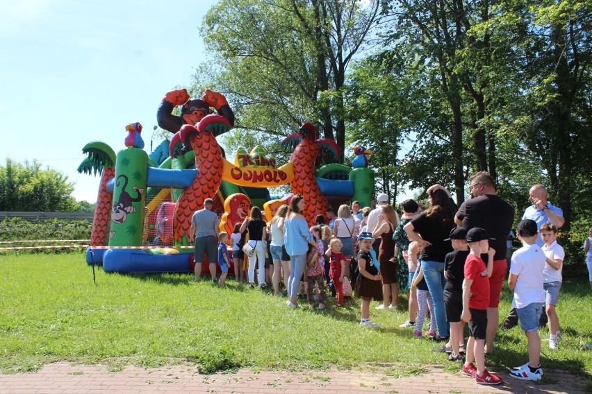 Mieszkańcy Czyżewa bawili się na rodzinnym pikniku nad zalewem [zdjęcia]