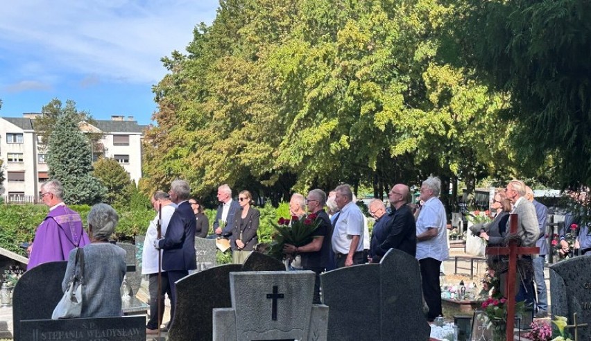 Na cmentarzu przy ulicy Kąkolewskiej pożegnano znanego w Lesznie adwokata