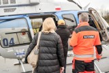 Nasi policjanci w godzinę dostarczyli serce pacjentce we Wrocławiu. Przetransportowali je śmigłowcem mimo trudnych warunków