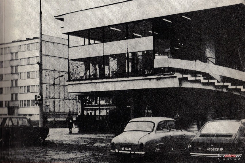 Pawilon oddano do użytku 22 lipca 1971 roku.