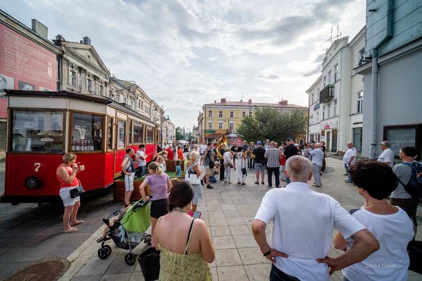 XIV Letni Festiwal Jazzu Tradycyjnego “Jazzowy Rynek”....