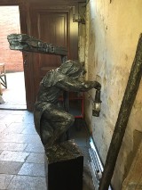 Posąg Gwarka na Krakowskiej został zniszczony[ZDJĘCIA]