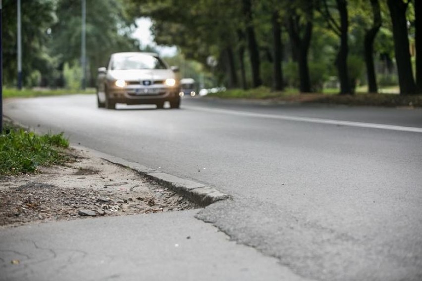 Kraków. Lata męki na ulicy Kocmyrzowskiej. Opóźnia się planowana przebudowa [ZDJĘCIA]