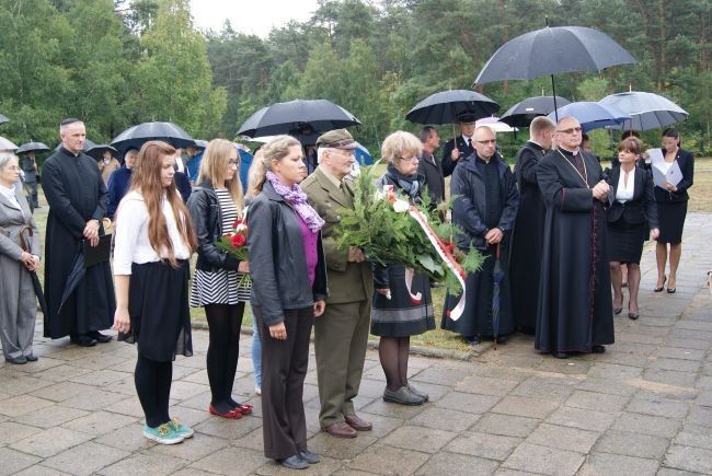 Uroczystości w obozie zagłady w Chełmnie