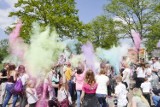 Eksplozja Kolorów Holi - na Bemowie odbyło się wielkie kolorowe szaleństwo [ZDJĘCIA]