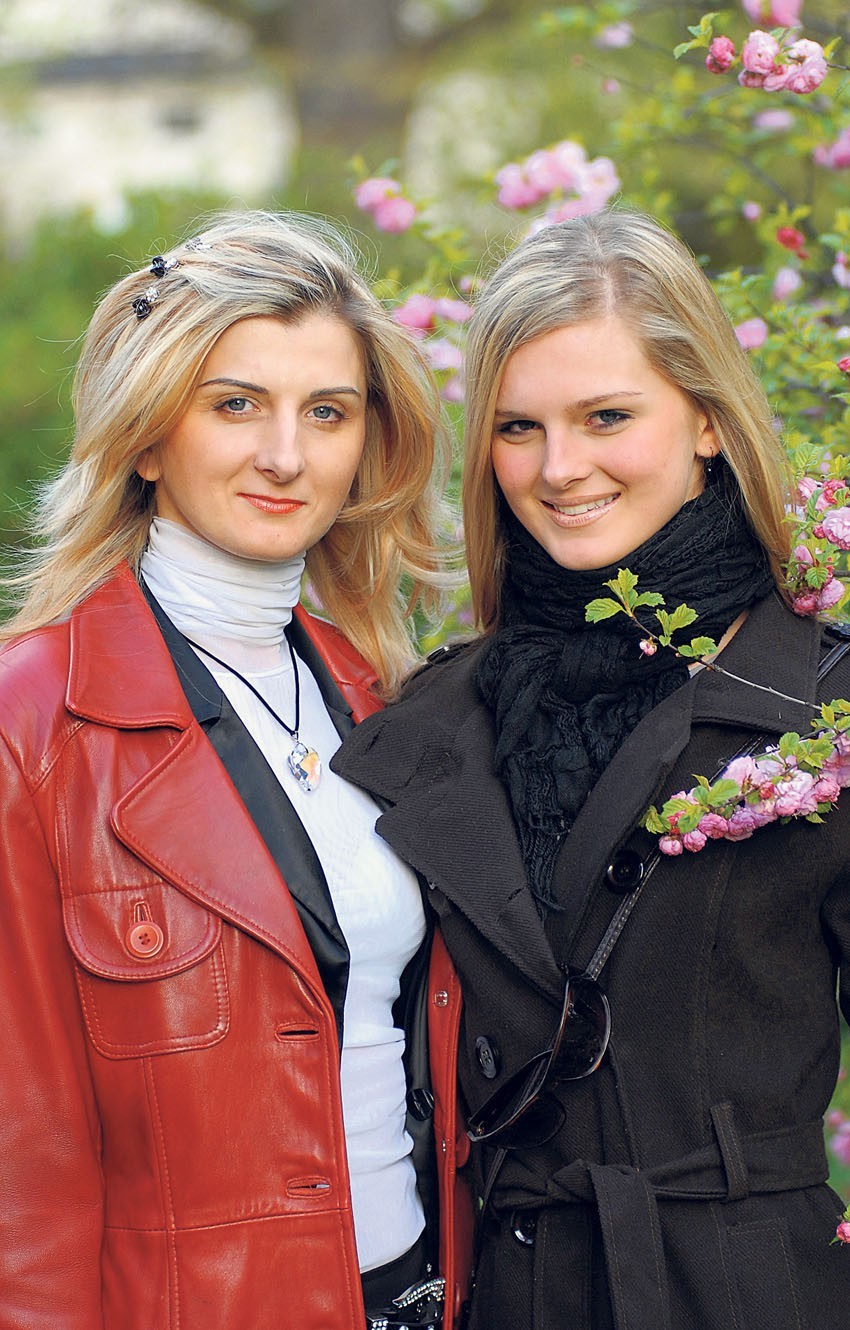 Renata Grabowska z córką Klaudią. Są z Tomaszowa...