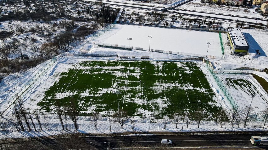 Budowa stadionu przy Bandurskiego w Szczecinie. Kolejna zmiana terminu zakończenia prac. ZDJĘCIA