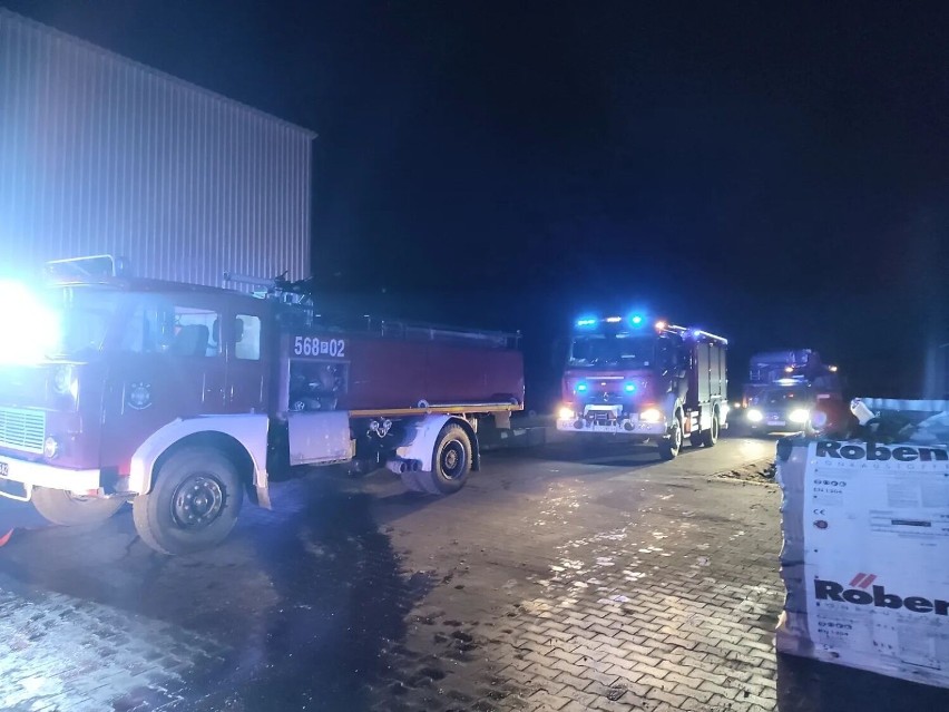 Pożar w suszarni kukurydzy w Borucinie. Akcja strażaków trwała ponad 5 godzin