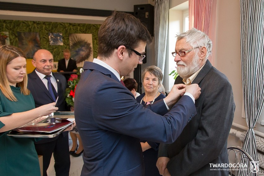 Złote gody w Twardogórze. Pięć par odebrało prezydenckie odznaczenia