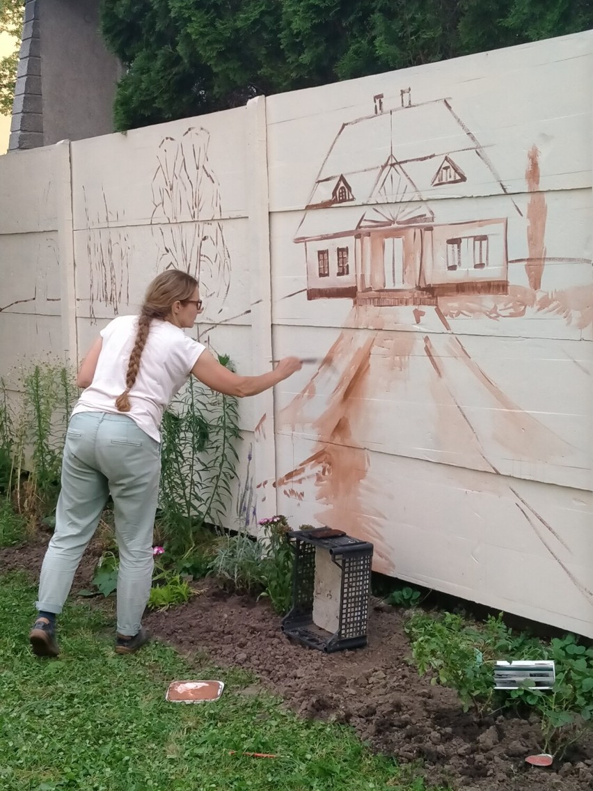 Przy Hufcu ZHP powstaje mural połączony z ekologicznym Polskim Ogrodem