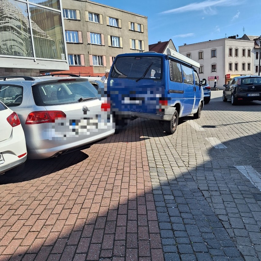 Kolizja pięciu samochodów na ulicy Zamkowej w Wodzisławiu...