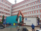 Nowy respirator i kontener w łęczyckim szpitalu (ZDJĘCIA) 