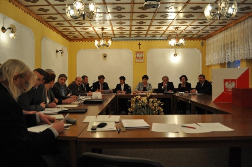 WYBORY 2014: rada miejska w Książu ma nowego szefa