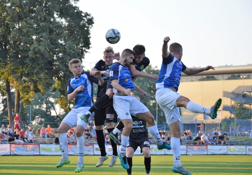 Piłkarze Lechii Zielona Góra wygrali z MKS-em Kluczbork 2:0.