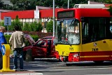 Wrocław: Zderzenie autobusu i dwóch samochodów na ul. Zachodniej (ZDJĘCIA)