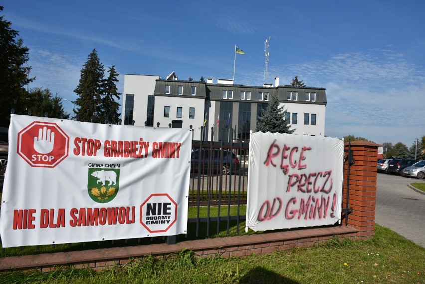 Rośnie niepokój mieszkańców gminy Chełm i  ich zdecydowany sprzeciw przeciwko włączenia 8 sołectw do miasta Chełm. Zobacz zdjęcia