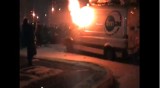 Zamieszki w Warszawie 11 listopada: Spłonął samochód TVN Meteo i wóz transmisyjny TVN24 [wideo]