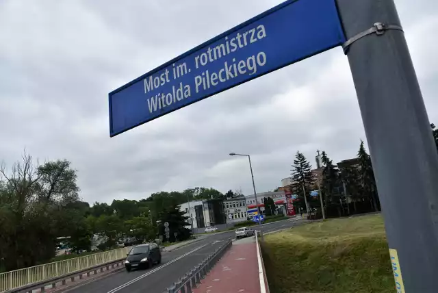 W czwartek (25 maja) tarnowianie mogą uczcić rotmistrza Witolda Pileckiego przynosząc kwiaty na most jego imienia w Tarnowie