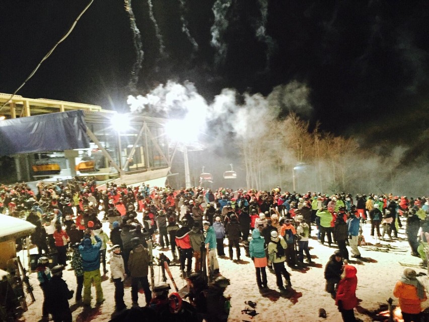 Tak było podczas nocy sylwestrowej na stoku w Kasinie Ski,...