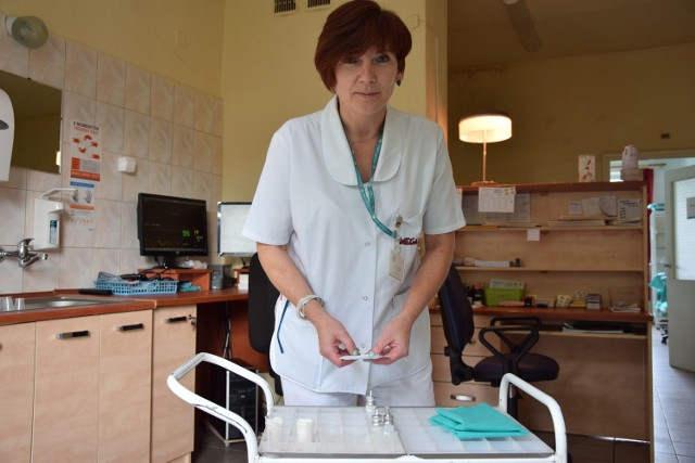 -&nbsp;Praca w hospicjum domowym to duże obciążenie - mówi  Danuta Kamycka, pielęgniarka z Nowego Szpitala w Wąbrzeżnie