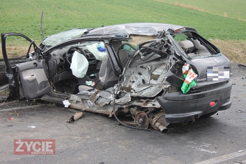 Krotoszynianin zginął w wypadku pod Miejską Górką [ZDJĘCIA]                         