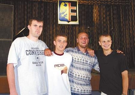 Nowi w Albie (od lewej): Zbigniew Doliński, Artur Donigiewicz, Łukasz Łukaszewicz i Michał Damulewicz.	Fot. Arkadiusz Gola