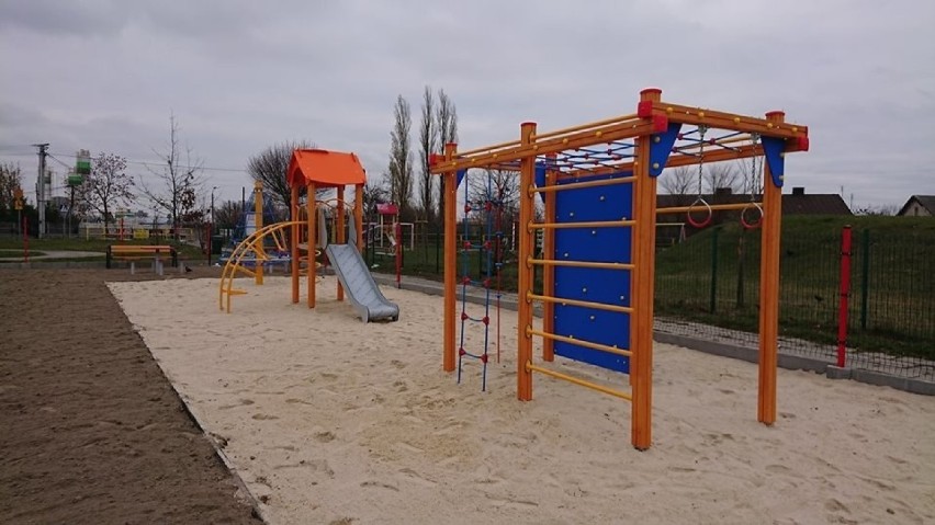 Nazwa projektu:
Budowa placu zabaw dla dzieci i wypoczynku...