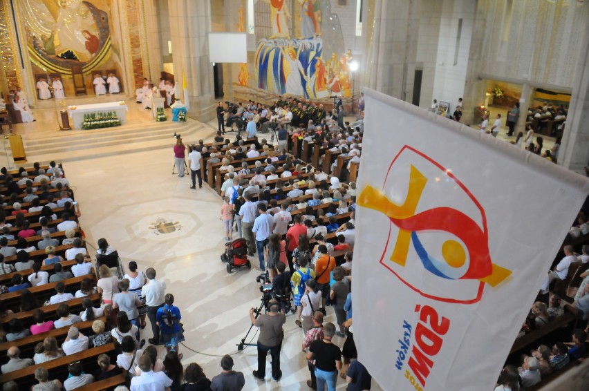 Uroczysta msza święta w Centrum Jana Pawła II [ROCZNICA ŚDM]