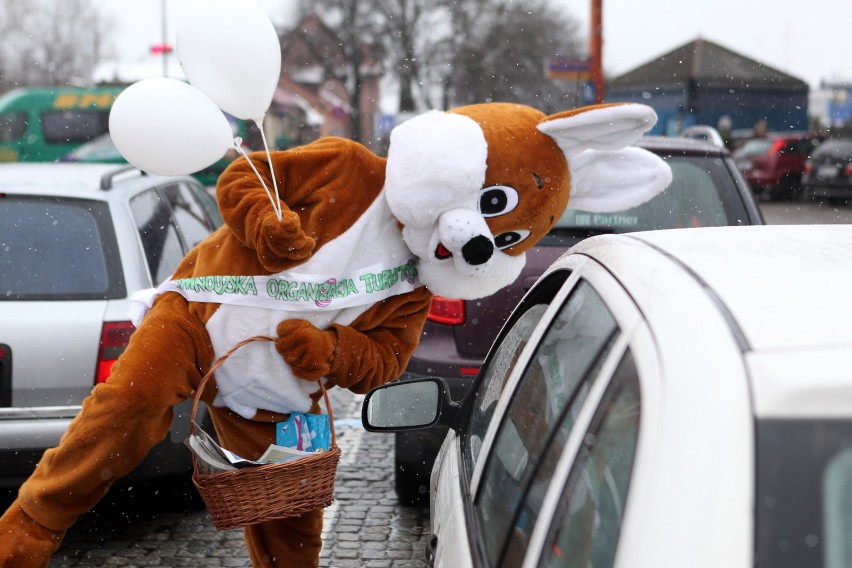 Wyspy Wielkanocne - Świnoujście 2013. Rozbijali jaja na...