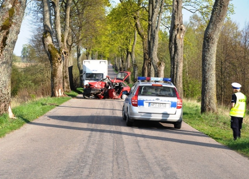 W wyniku tego zdarzenia 22-letni kierowca, w bardzo ciężkim...