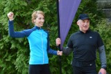 Parkrun w Żaganiu na Dzień Kobiet! Każda z pań dostała na mecie tulipana