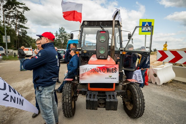 Strajk rolników. Protestujący zablokowali drogę krajową nr 50