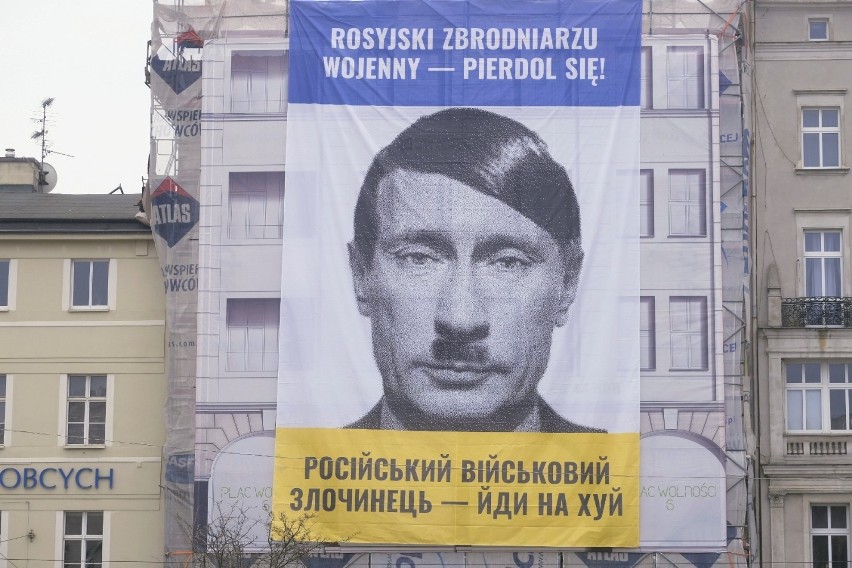 Ogromny baner z wizerunkiem Władimira Putina zawisł w...