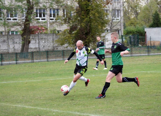 Zagłębie Piechcin  -  Piast Kołodziejewo  1 : 2 (1:0)

bramki: Jakub Juszczyk (38)  -  Sebastian Basiński (54 rz. k), Piotr Bachanek (57).

(mw) 

 Mecz 5. ligi Łokietek Brześć Kujawski - Piast Złotniki Kujawskie

