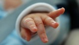 O TYM SIĘ MÓWI: Szpital zabrał głos w sprawie niemowlęcia, które połknęło agrafkę