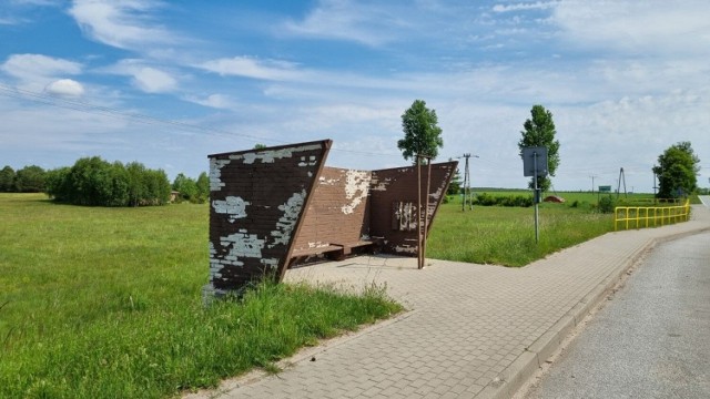 Tak wygląda obecnie przystanek autobusowy koło Starego Wierzchowa