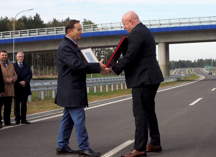 Lubelskie. Będzie szybciej na trasie. Kolejny odcinek drogi S19 oddany do użytku. Zobacz zdjęcia