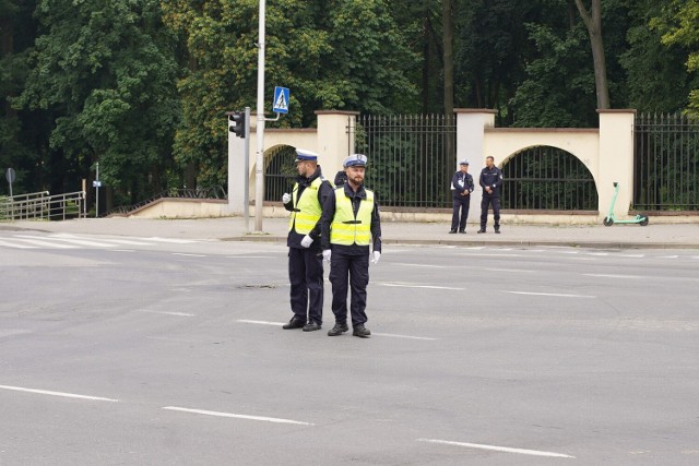 W czwartkowe przedpołudnie kieleccy policjanci kierowali ruchem w centrum miasta