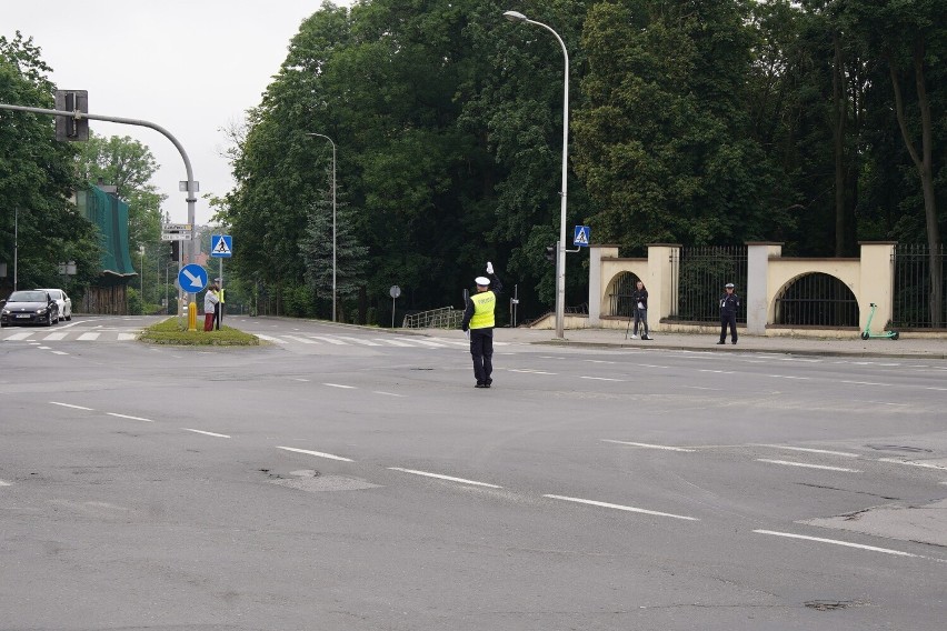 Policjanci kierowali ruchem w centrum Kielc. To najlepsi mundurowi w swoim fachu. Zobacz zdjęcia