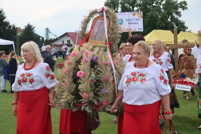 Dożynki powiatu przemyskiego w Nizinach w gm. Orły.