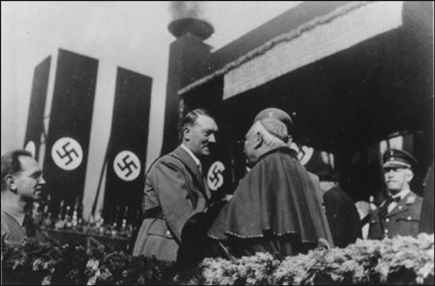 Hitler z kat. kardynałem