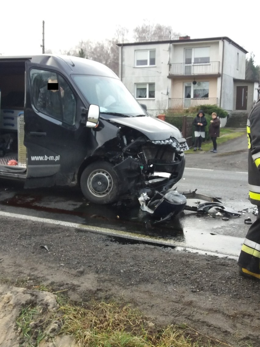 Wypadek w Ignacowie na DK91 Piotrków - Rozprza. Zderzyły się dwa samochody [ZDJĘCIA]