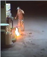 Lubliniec: Szaleniec podpalił stację benzynową. Twierdzi, że chciał popełnić samobójstwo [ZDJĘCIA]