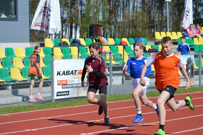 Mistrzostwa powiatu chodzieskiego w lekkiej atletyce w Budzyniu 