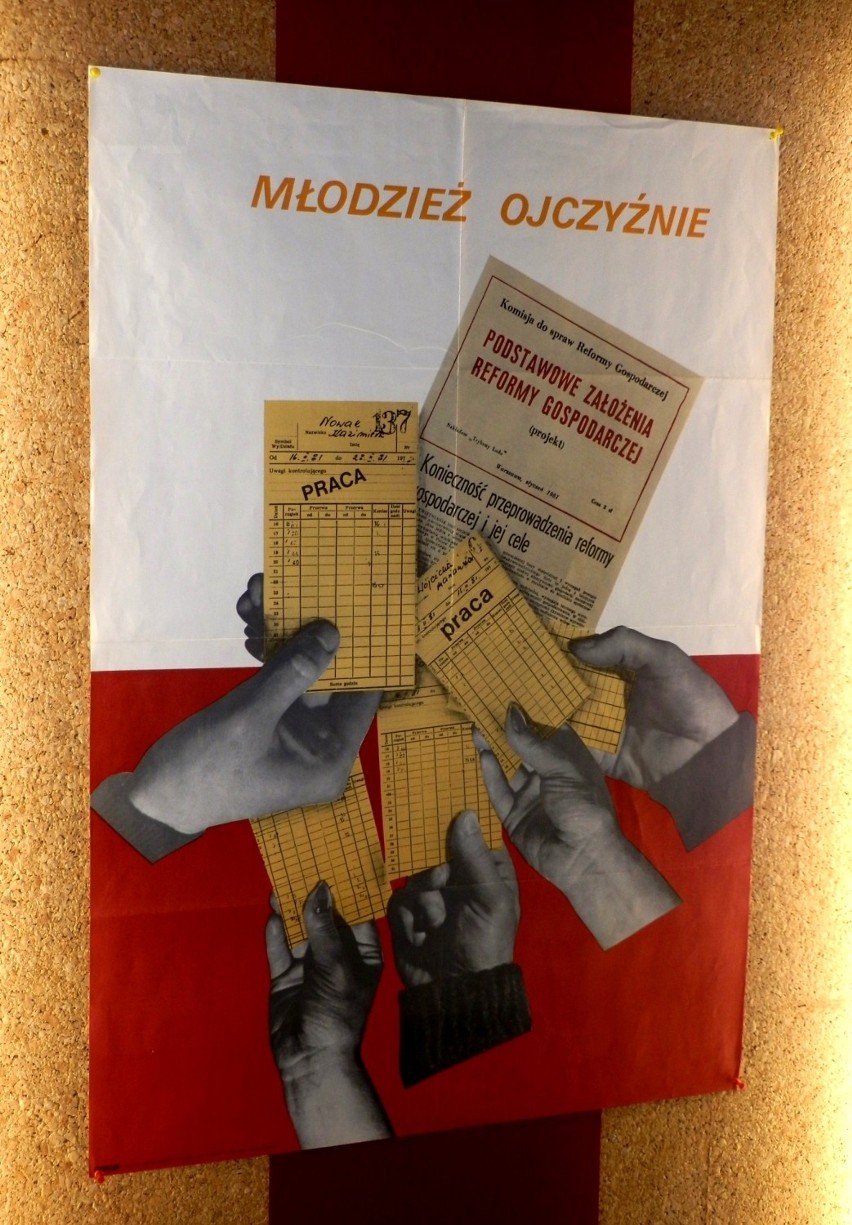 Wystawa plakatów PRL-u w Książnicy Pomorskiej